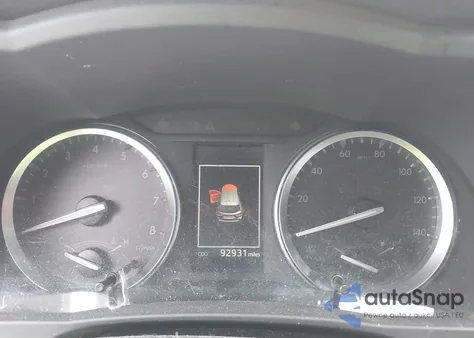 2018 Toyota Highlander Xle z USA, uszkodzony, nr VIN 5TDJZRFH8JS884909